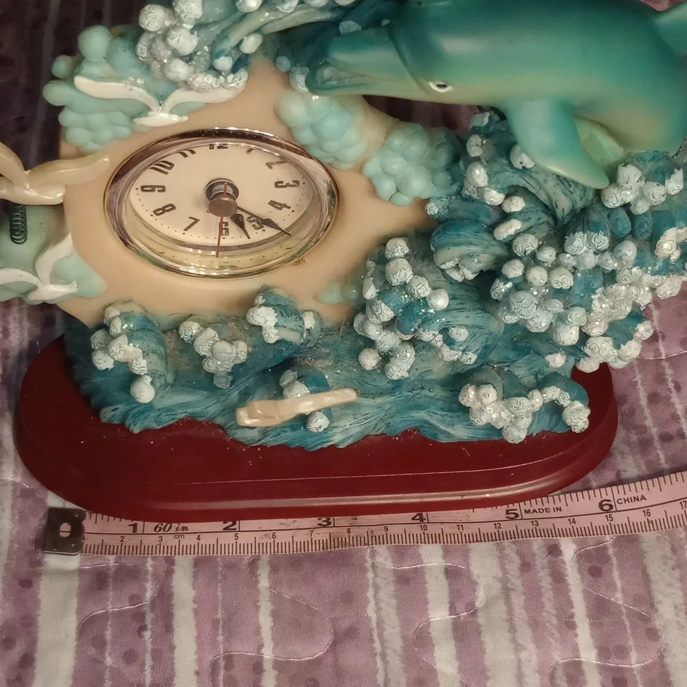 Vintage dolphins clock - Picture 4 of 5
